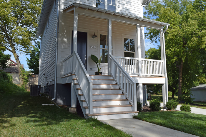 4524 Eaton